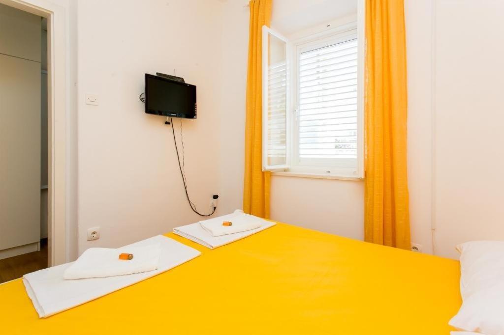 Yellow Room Guesthouse Дубровник Екстер'єр фото